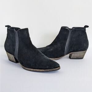 Aquatalia Ankle Boots Womens 8.5 Black Suede Low Heel Pointy Toe Zipper Booties
